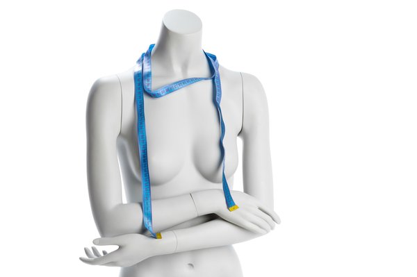 Bustes femme avec bras : l'atout charme pour votre boutique